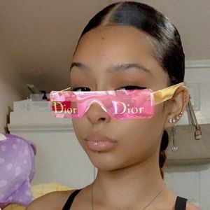 Meet your Posher, Kendra